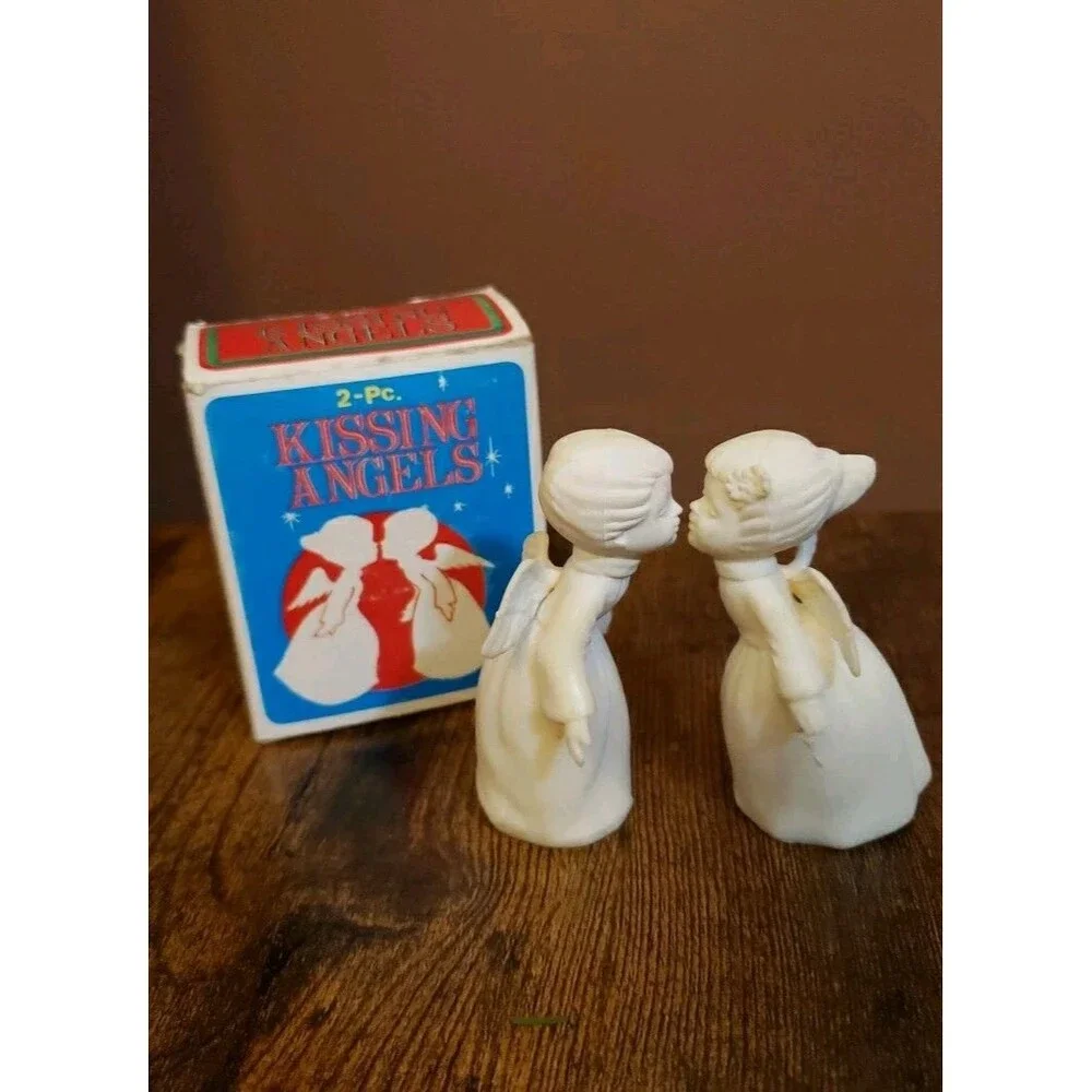 2 pc. Kissing Angels vintage Giftco ornaments figurines box Hong Kong Christmas